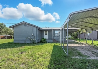 304 S Oak St, Leonard, TX 75452
