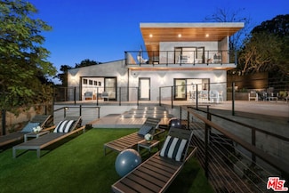 3936 Farley Ct, Studio City, CA 91604