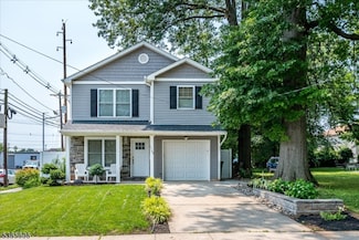 1142 Warren St, Roselle, NJ 07203