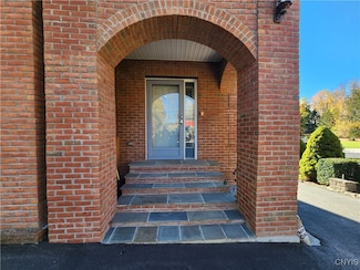 66 Onondaga St, Skaneateles, NY 13152