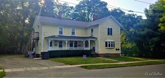 18 Bates St, Westfield, MA 01085