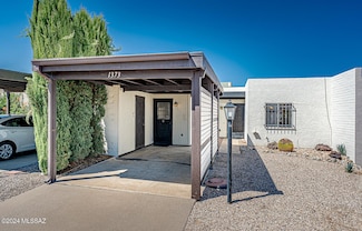 1373 S Desert Meadows Cir, Green Valley, AZ 85614