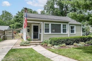 2771 Bacon Ave, Berkley, MI 48072