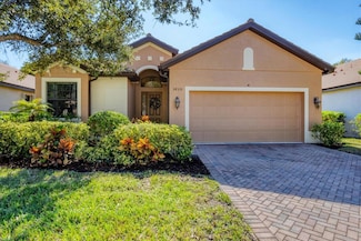 3820 80th Dr E, Sarasota, FL 34243