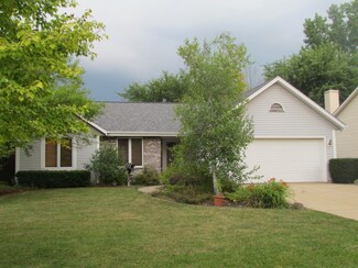 1097 N School St, Silver Lake, WI 53170