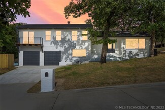 5523 S 32nd West Ave, Tulsa, OK 74107