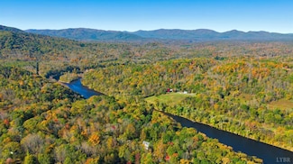 1132 James View Dr, Lynchburg, VA 24503