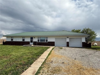 6890 SE Rogers Rd, Cameron, MO 64429