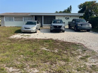 4300 18th Place SW, Naples, FL 34116