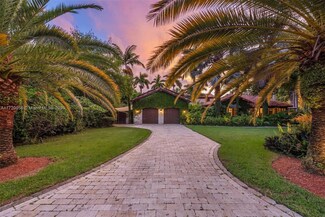 11520 Griffing Blvd, Biscayne Park, FL 33161