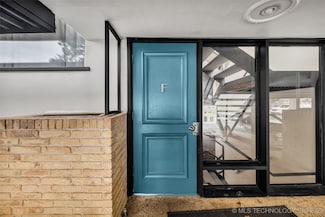 611 W 15th St Unit F1, Tulsa, OK 74127