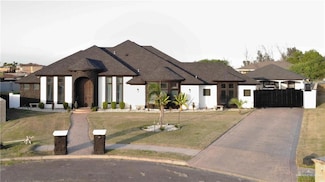 2511 Wisteria St, Rio Grande City, TX 78582