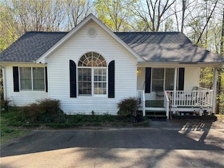 245 Royal Oaks Ln, Dahlonega, GA 30533