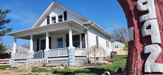 942 Manatt St, Lincoln, NE 68521