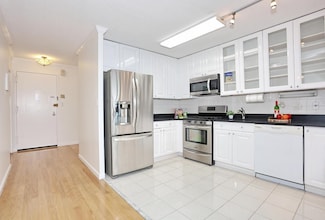 7000 Blvd E Unit 35G, Guttenberg, NJ 07093