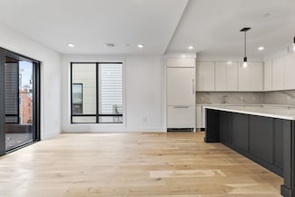 33 A St Unit 503, Boston, MA 02127