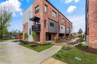 929 SE 10th St, De Soto, AR 72712