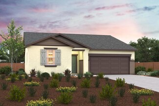 1455 S Orbit Cir, Hanford, CA 93230