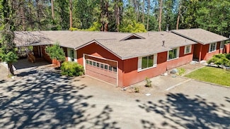 231 Timber Ln, Yreka, CA 96097
