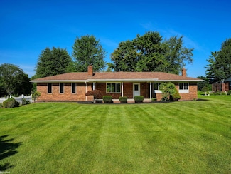 67575 Lowe Plank Rd, Lenox, MI 48050
