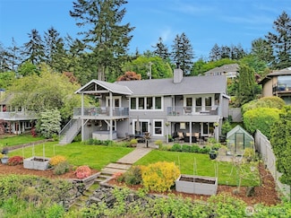 7918 Ray Nash Dr NW, Gig Harbor, WA 98335