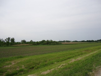 3700 E 103rd Rd, Peru, IL 61354