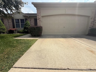 15930 New Bedford Dr Unit 359, Clinton Township, MI 48038