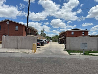 2407 Pierce St, Laredo, TX 78041