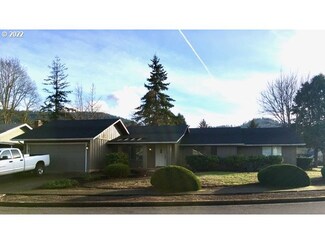6803 C St, Springfield, OR 97478