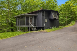 66 Hill Rd, Kingston, NY 12401