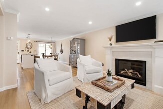 70 Tremont St, Charlestown, MA 02129