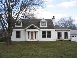 172 Elm St, Byfield, MA 01922