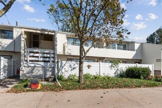 2955 Bowling St SW Unit 137, Cedar Rapids, IA 52404