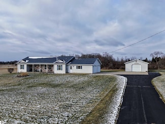 5422 Stillwagon Rd, West Branch, MI 48661