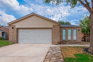 3911 Moss Tree Rd, Houston, TX 77043