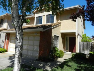 8 Denali Dr, San Mateo, CA 94403