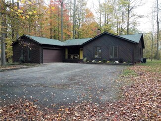 3952 Winchell Rd, Mantua, OH 44255