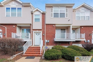 532 Great Beds Ct, Perth Amboy, NJ 08861