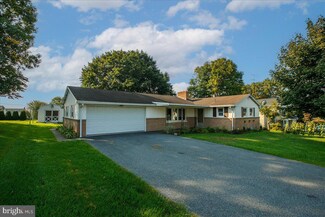 214 W Mckinley Ave, Myerstown, PA 17067
