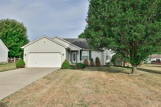5209 Woodtop Dr, Loveland, OH 45140