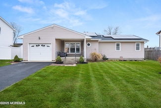 21 Ford Ave, Bayville, NJ 08721