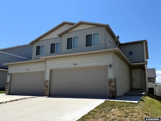 77B 26th St, Wheatland, WY 82201