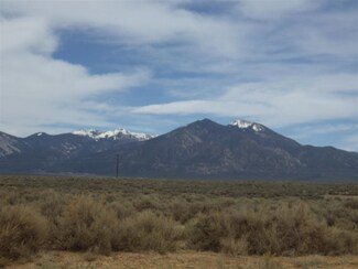 000 Ave de Veronica, Taos, NM 87571