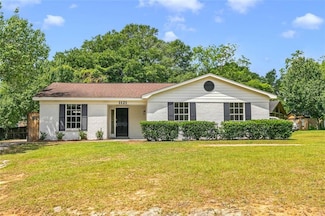1121 Orangeburg Dr W, Mobile, AL 36608