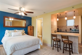 134 Kapahulu Ave Unit 219, Honolulu, HI 96815