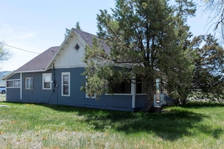 4 Ratcliff Rd, Hot Springs, MT 59845