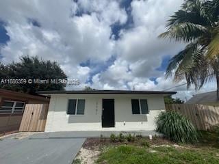 2201 NW 6th Ct, Fort Lauderdale, FL 33311