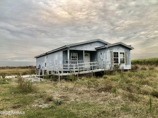 15702 Pershing Rd, Kaplan, LA 70548