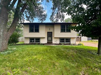 607 N Willow Ave, Marshfield, WI 54449