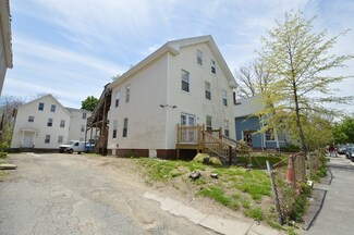 13 Townsend St, Worcester, MA 01609